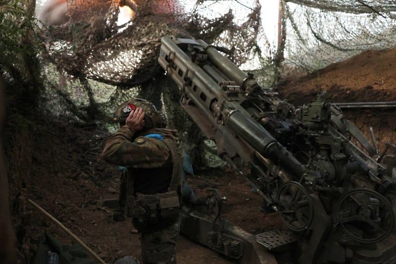 Sprijin strategic de 1,5 miliarde de dolari pentru prioritățile militare de pe front, anunțat de Zelenski; o finanțare care, potrivit său, întărește semnificativ securitatea națională.