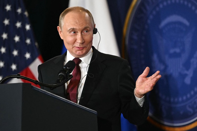 Summitul de la Alaska deschide o perspectivă nouă asupra viitorului relațiilor dintre SUA și Rusia în contextul crizei din Ucraina, iar actorii centrali rămân Putin și Trump.