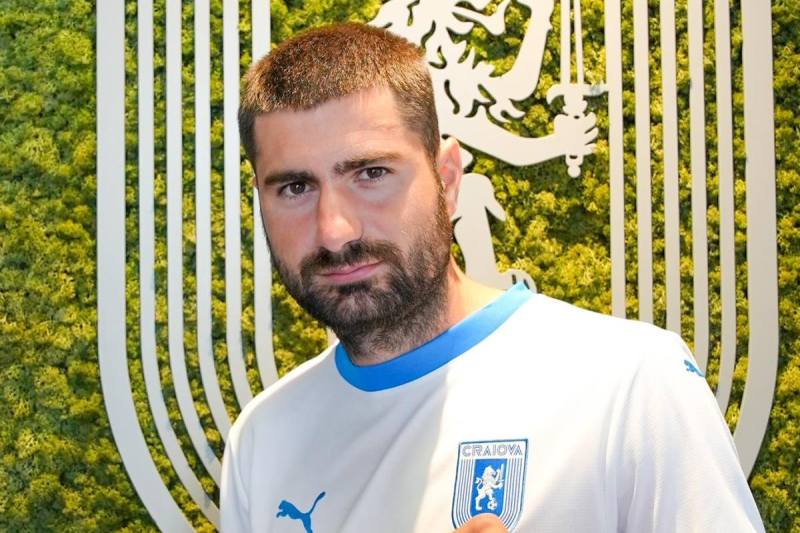 SuperLiga: Universitatea Craiova se fortifică – Un fundaș experimentat se alătură echipei lui Rădoi