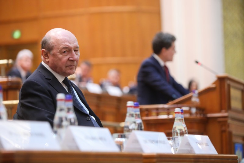 Traian Băsescu redobândește locuința de la stat și solicită indemnizația de fost președinte