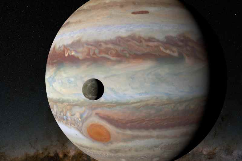 Un fizician propune să transforme cea mai mare lună a sistemului solar într-un detector gigantic pentru materia întunecată