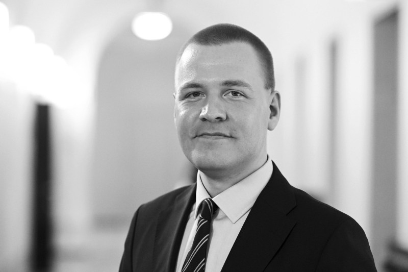 Un legislator finlandez a decedat în Parlamentul din Helsinki; avea 30 de ani