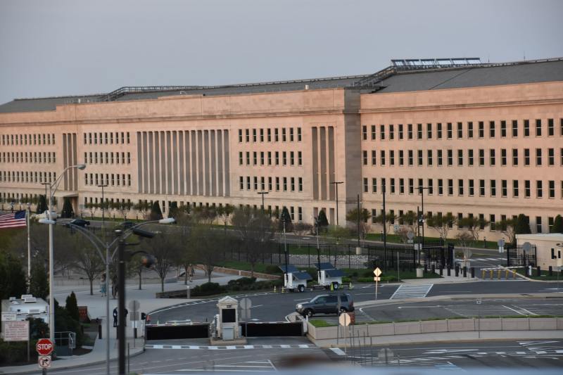 Un raport militar al SUA indică planuri de a influența opinia publică din afara granițelor prin propagandă generată de inteligența artificială, într-un registru ce amintește de practici ale Rusiei și Chinei.