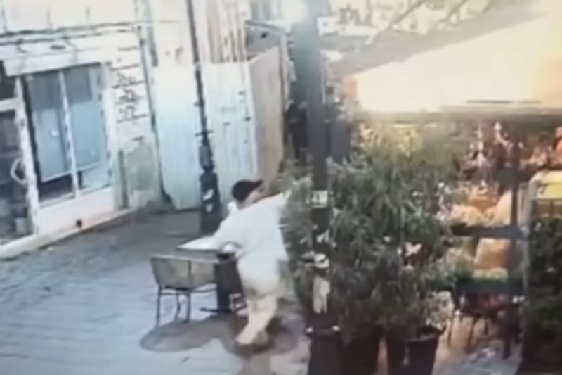 VIDEO: Arest preventiv pentru agresorul din Centrul Vechi, după două atacuri cu armă în aceeași terasă, la distanță de o săptămână