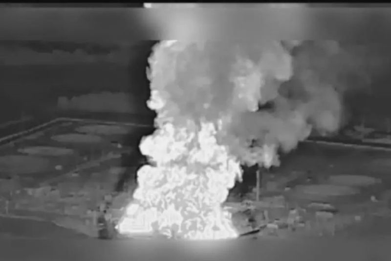 VIDEO: Ofițerul-șef al grupelor de sisteme destinate automației militare din Ucraina comunică o lovire asupra unei stații vitale de pompare a țițeiului rusesc.