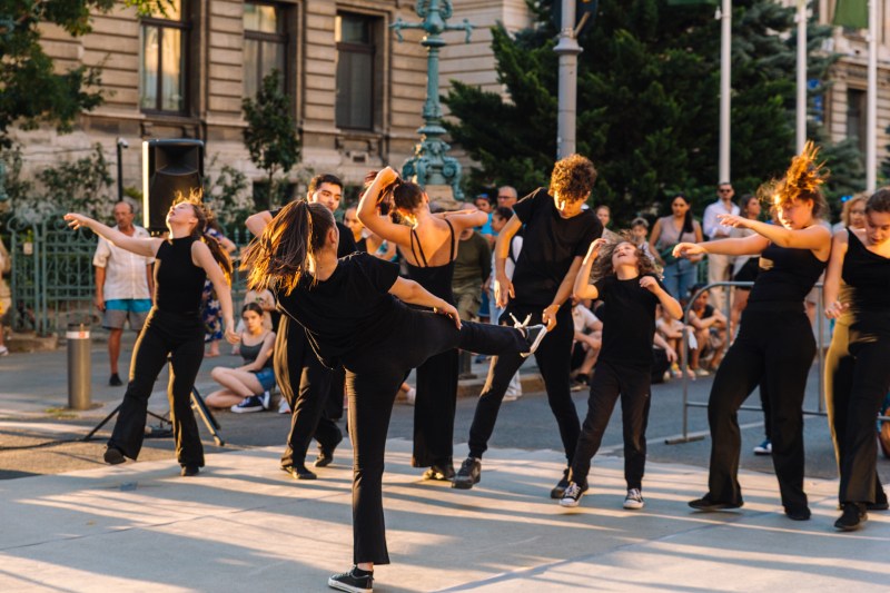 Weekend în București: 23-24 august aduc o ofertă variată, de la Enescu și gypsy jazz la concerte indie, dans pe Calea Victoriei și o petrecere cu trupe românești.