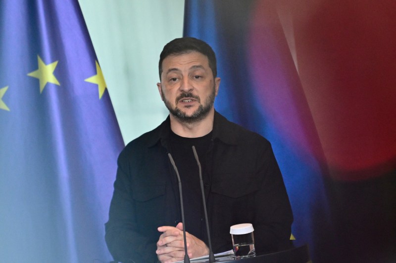 Zelenski: „L-am informat pe Trump că Putin doar amenință” / Liderul ucrainean nu renunță la cerințele esențiale ale Moscovei
