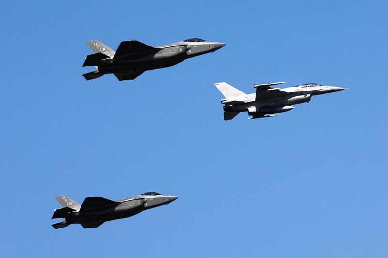 Avioane F-35 operează într-o zonă cu prezență militară americană semnificativă, în contextul escaladării tensiunilor cu Venezuela.