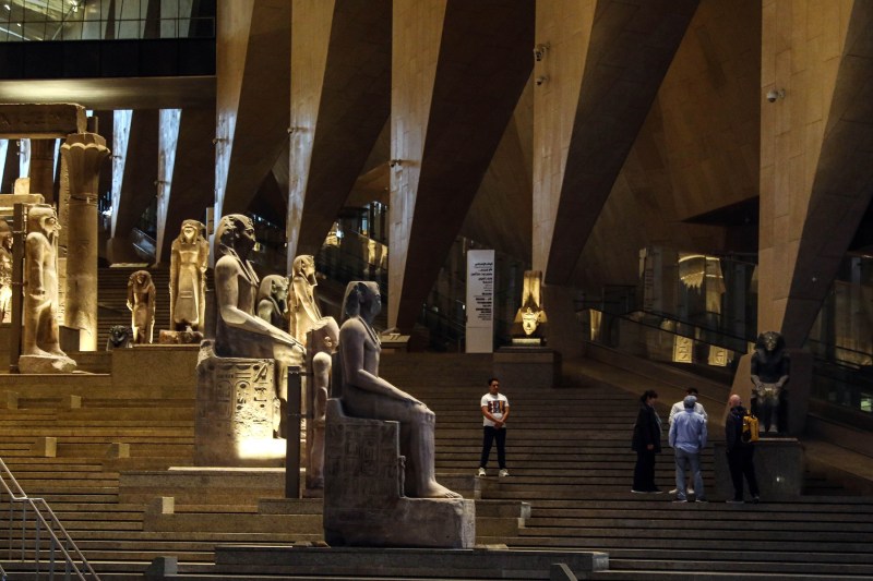 Brăţară de aur cu trei milenii de istorie, dispărută din Muzeul Egiptean din Cairo – FOTO