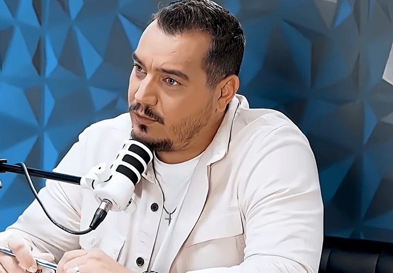 Bursucu a fost chemat la CNA pentru a oferi explicații privind derapajul asociat podcastului său cu Tzancă Uraganu.