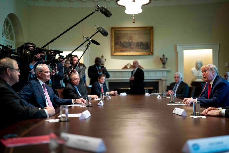 Cel mai mare producător american de petrol cere sprijin politic pentru a contracara amenințările cu amenzi severe venite din partea UE.