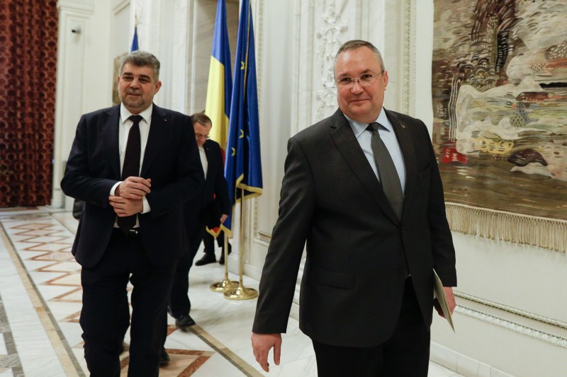 Costurile deplasărilor externe ale premierilor Ciolacu și Ciucă: Ciolacu a efectuat mai multe zboruri cu avion militar decât Ciucă, iar un zbor se ridică la aproape 200.000 de euro.