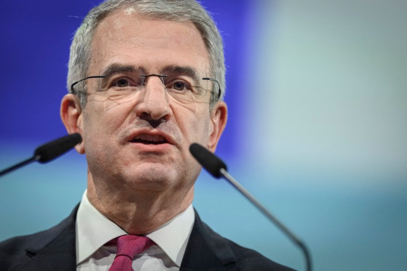 Criză în fruntea Nestlé: directorul general demis pentru încălcarea codului etic al companiei.