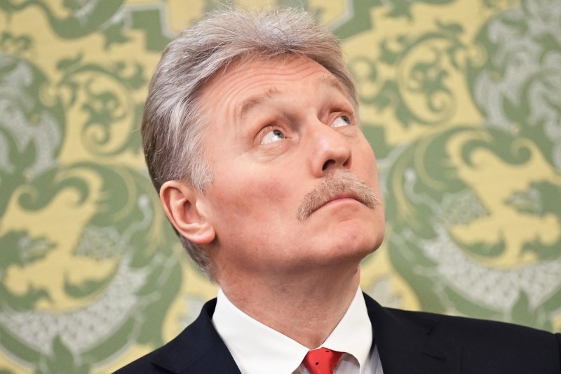 Dmitri Peskov și Călin Georgescu: reacții identice în stilul la indigo față de scrutinul din 2016 din Statele Unite