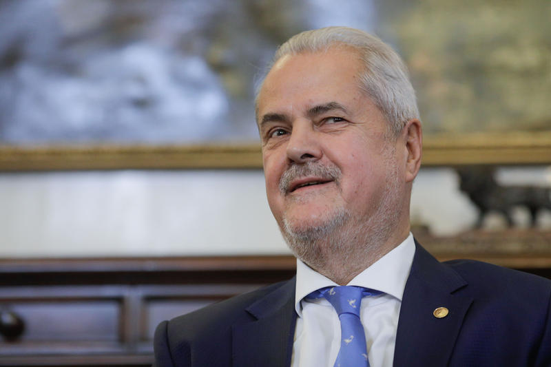Imagine în Beijing cu Adrian Năstase și Viorica Dăncilă, în cadru alături de Xi Jinping, Vladimir Putin și Kim Jong Un.