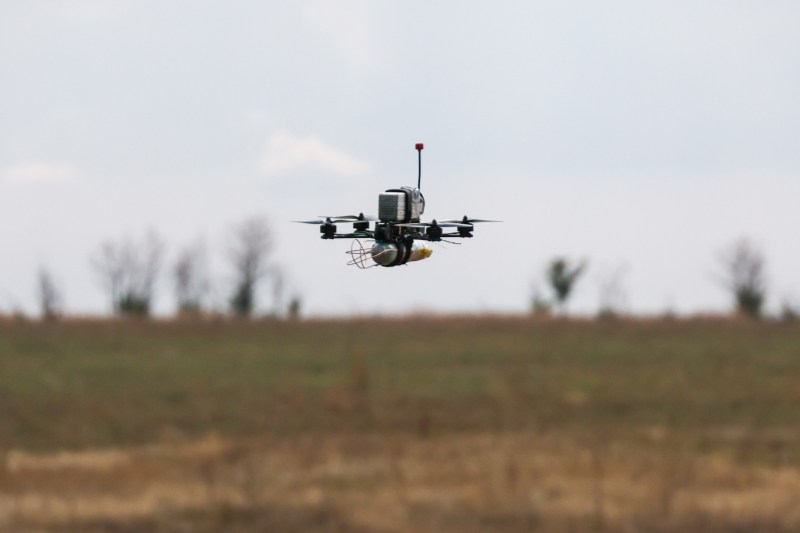 Lituania, membră NATO, inaugurează prima școală de drone destinată atât copiilor, cât și adulților, pentru a opera vehiculele aeriene fără pilot.