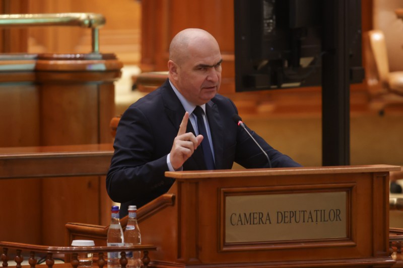 LIVE: Ilie Bolojan urmează să prezinte în Parlament măsurile pentru care Guvernul își asumă răspunderea. Cinci proiecte într-o procedură fără precedent în aceeași zi, cu tensiuni în coaliție în jurul celui de-al șaselea