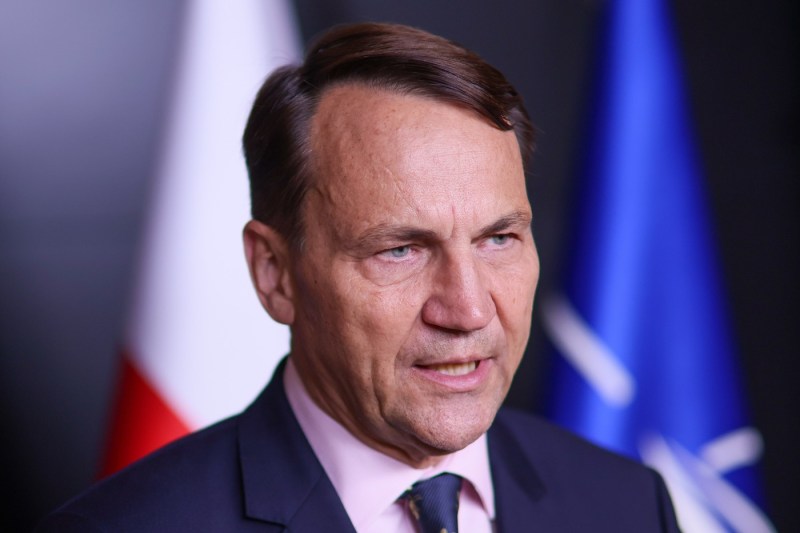 Ministrul de externe al Poloniei afirmă că dronele nu erau operaționale, ceea ce indică o încercare a Rusiei de a ne testa fără a declanșa un război, iar un avertisment pentru europeni: nu-l presați pe Trump.