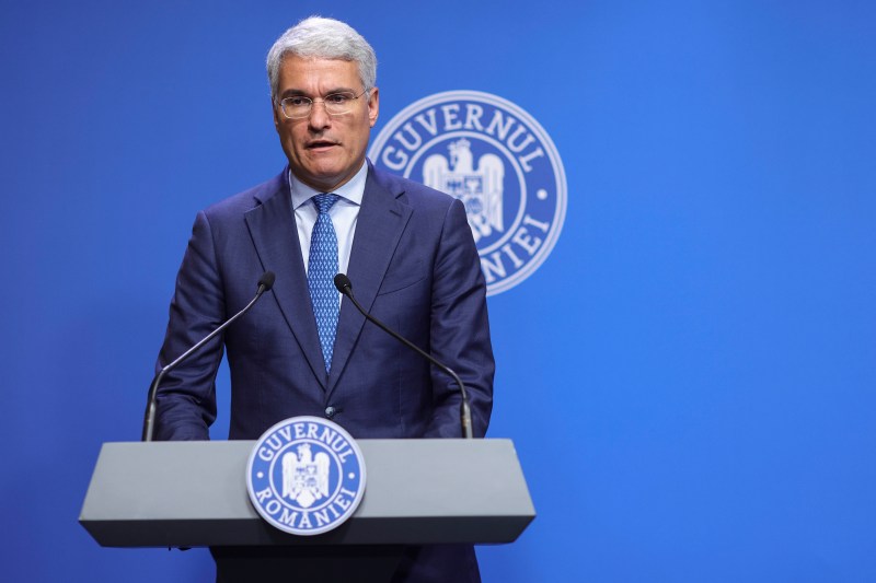 Nu este permis să te prezinți la birou în șlapi sau în haine de piață; angajații Ministerului Proiectelor Europene au primit în scris un avertisment referitor la normele de conduită.