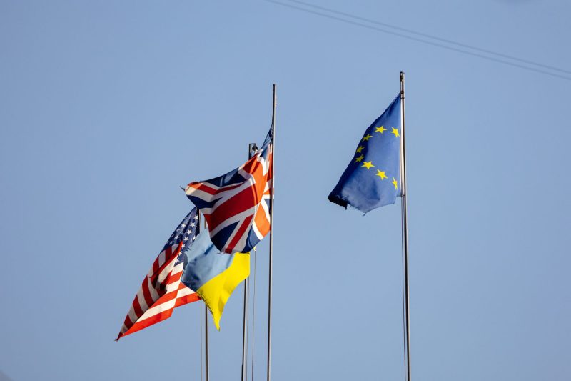 Regatul Unit convoacă oficialul Rusiei în contextul trecerii dronelor rusești prin spațiul aerian al României și al Poloniei, iar autoritățile britanice subliniază că agresiunea Moscovei consolidează coeziunea NATO.