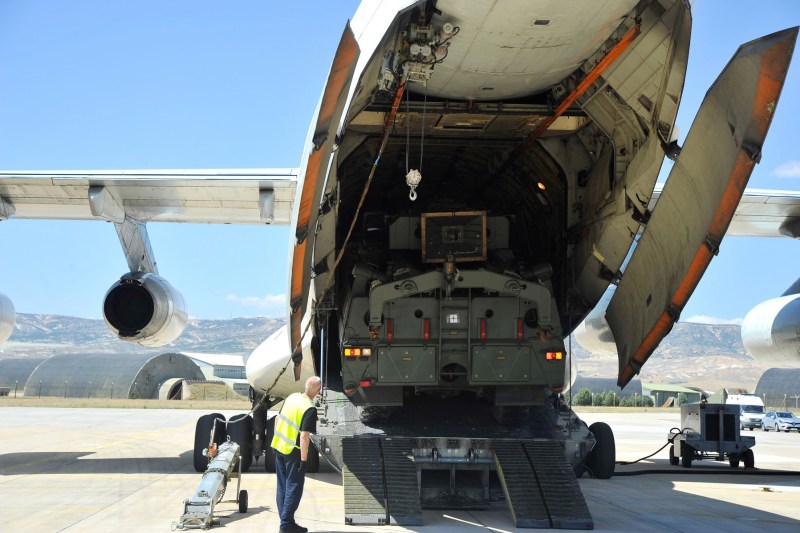 Rusia și-a exprimat disponibilitatea de a restabili controlul asupra sistemelor S-400 pe care le-a vândut Turciei.