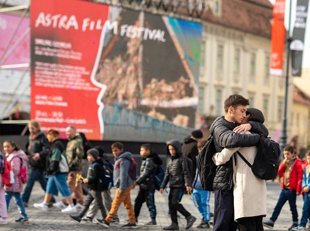 Selecția oficială a Astra Film Festival 2025 evidențiază rolul esențial al cinematografiei documentare ca sursă de claritate și adevăr.