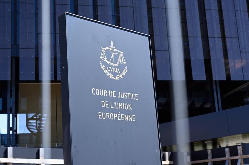 Statele membre ale UE ar trebui să emită documente care să reflecte genul declarat al fiecărei persoane, conform avocaților generali ai Curții de Justiție a Uniunii Europene.