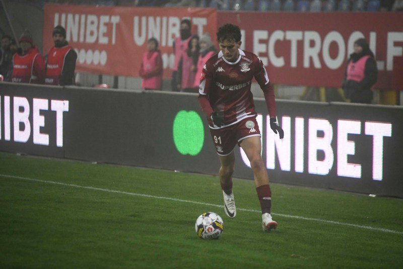 SuperLiga: Mijlocașul Omar El Sawy, împrumutat de Rapid la Universitatea Cluj pentru sezonul în curs.