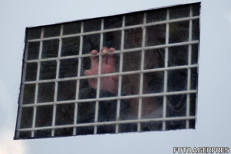 Tentativă de omor într-un penitenciar: agresorul a folosit un cuțit artizanal.
