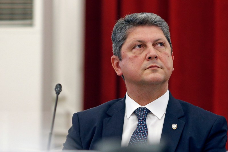 Titus Corlăţean avertizează că AUR câștigă teren în peisajul politic, iar rolul USR și PNL este considerat redus în acest context; în această viziune, confruntarea majoră pentru România se va hotărî între PSD și AUR, fără echivoc.