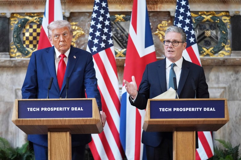 Trump și Starmer deschid o nouă fază a parteneriatului transatlantic dintre SUA și Regatul Unit, subliniind o relație dinamică, în timp ce se conturează critici la adresa lui Putin și o divergență de opinii pe un subiect sensibil.