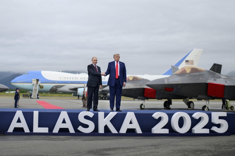 Trump susține că pierderile de vieți în conflict sunt mai mari printre soldații ruși decât printre cei ucraineni, după ce a afirmat că Putin l-a dezamăgit.