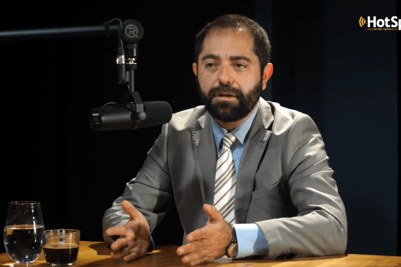Un mesaj al consilierului lui Nicușor Dan despre un blocaj structural al României: evoluția necesară pare motiv de temere pentru mulți.