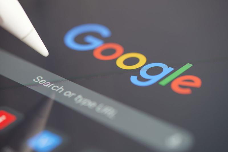Uniunea Europeană aplică Google o amendă de 2,95 miliarde de euro pentru practici ce pot fi catalogate drept abuzuri, în contextul avertismentelor făcute de Donald Trump către țările care limitează marile companii tech americane.