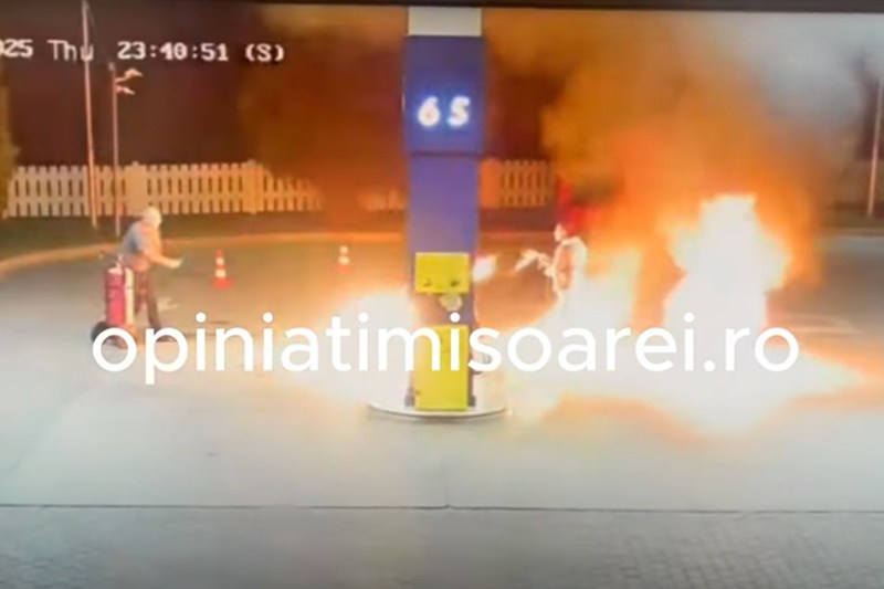 VIDEO: incident grav la o benzinărie din Făget, Timiș - un bărbat a aprins combustibilul de la o duză, rănind un angajat și amenințând că se aruncă de pe balcon.