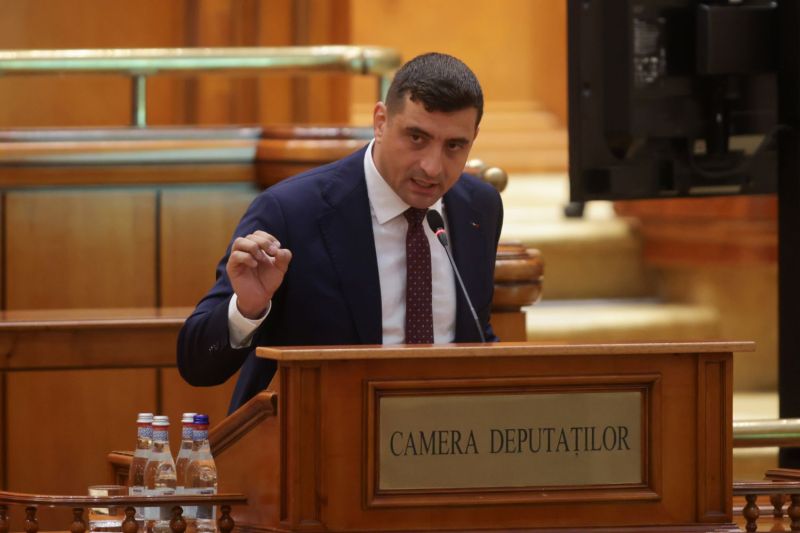 Video: reacția lui George Simion la incidentul dronelor rusești ce au pătruns în spațiul aerian al Poloniei — România trebuie să militeze pentru pace și unitate, iar înarmarea iluzorie poate genera atacuri suplimentare.