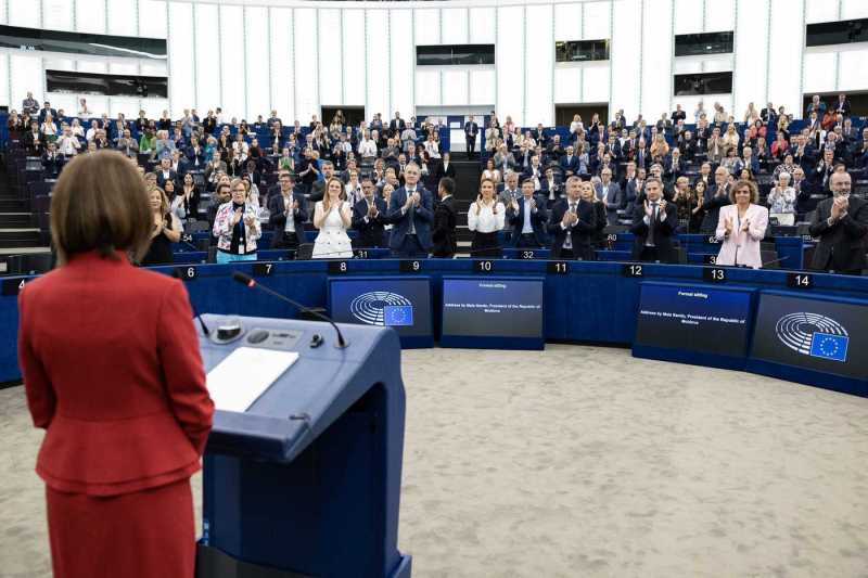 VIDEO: Strigătul Dianei Șoșoacă către Maia Sandu la finalul discursului din Parlamentul European, urmat de huiduieli în plen