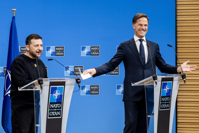 Zelenski promite sprijin pentru statele din NATO: «Suntem pregătiți să-i instruim pe toți»
